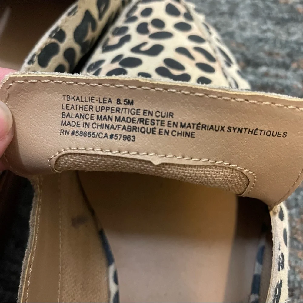 Treasure & Bond Cheetah Print Slip On Mules - Picture 2 of 8